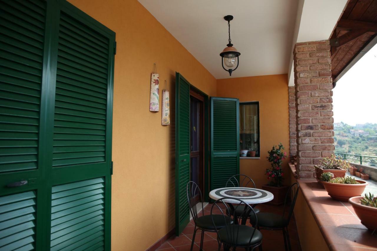 La Castellana Apartment Salerno Ngoại thất bức ảnh